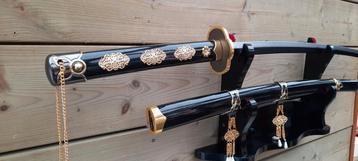 Scherp Japans samurai zwaard - katana - sabel  - mes - dolk
 beschikbaar voor biedingen