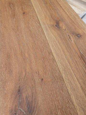 EIKEN VLOER 24 CM BREED EXTRA DIK GEROOKT WIT GEOLIED beschikbaar voor biedingen