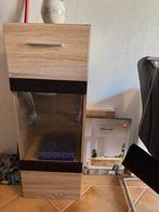 Twee smalle vitrinekasten in moderne houtlook, Ophalen, Minder dan 50 cm, 100 tot 150 cm, Zo goed als nieuw