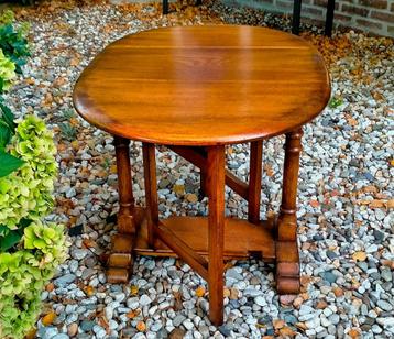 Antieke Engelse Gate Leg Tafel / Salontafel / Bijzettafel beschikbaar voor biedingen