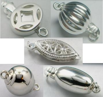 Nieuwe zilveren sloten voor ketting en/of armband beschikbaar voor biedingen