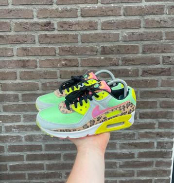 Nike Air Max 90 LX Illusion Dancefloor Green beschikbaar voor biedingen