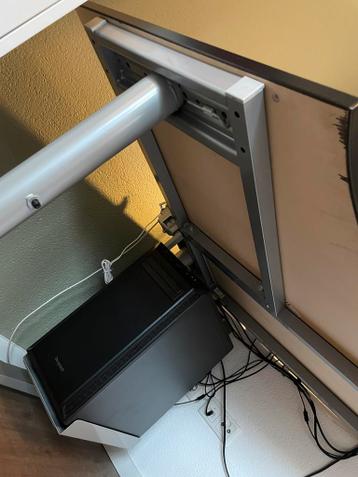 IKEA Galant bureau met Summera PC houder - afbeelding 5