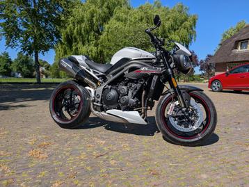 Triumph Speed Triple RS 1050 2018 | 148PK Quickshift ABS beschikbaar voor biedingen