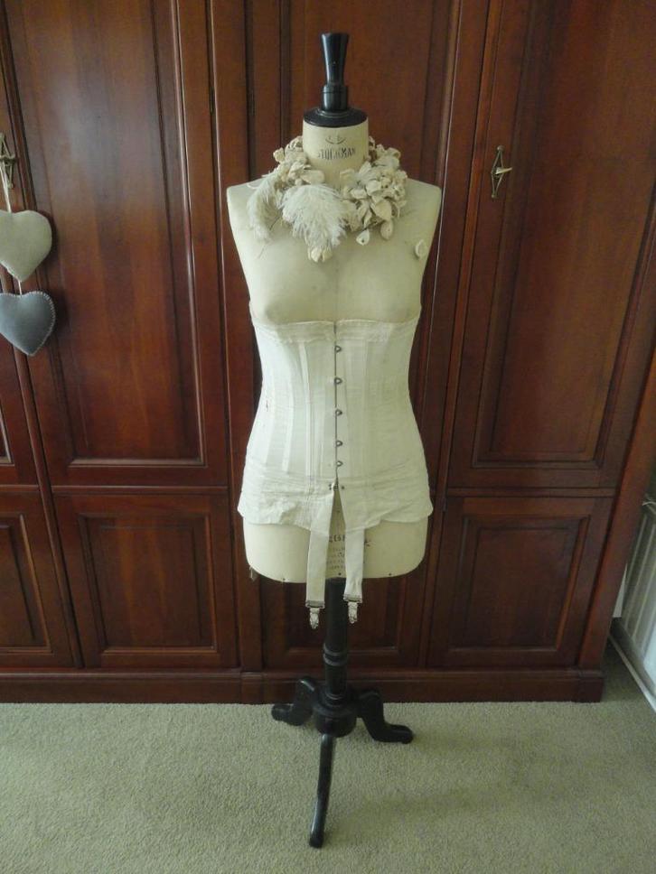 prachtige OUDE STOCKMAN PASPOP "LINGERIE", model 44, Antiek en Kunst, Antiek | Woonaccessoires, Ophalen