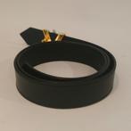 Louis Vuitton Belt Epi M9360U 85/34, Louis Vuitton, Gebruikt, Support@louisvuitton.com, 2 Rue du Pont Neuf
75001 Paris
France