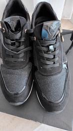 Marco Tozzi Sneakers, Ophalen of Verzenden, Zo goed als nieuw, Sneakers of Gympen