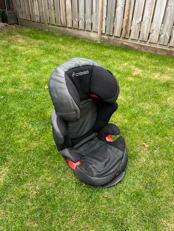 Gratis Kinderstoel autostoel maxi-cosi beschikbaar voor biedingen