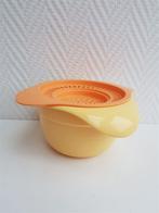 T089 Kom met zeefje, 650 ml, netjes, Tupperware, Huis en Inrichting, Keuken | Tupperware, Ophalen of Verzenden, Gebruikt, Geel