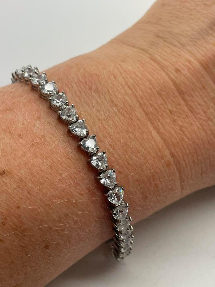 A268 Prachtige zilveren armbamd hartvormige heldere stenen, Sieraden, Tassen en Uiterlijk, Armbanden, Zilver, Zilver, Ophalen of Verzenden