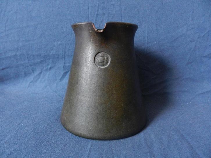 Brouwer bruine aardewerk kan met medaillon 1916 (chipjes), Antiek en Kunst, Antiek | Keramiek en Aardewerk, Ophalen of Verzenden