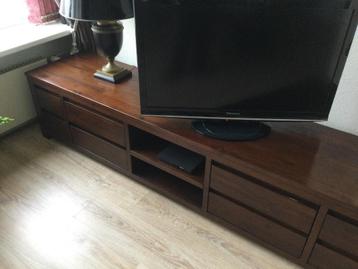 Ladekast met 8 lades en 1 plank 222 x 50 x 50 cm. beschikbaar voor biedingen