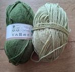 Acryl Breigaren - 2 groene bollen, Ophalen of Verzenden, Nieuw, Breien, Wol of Garen