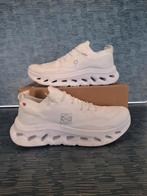 On Cloud - Cloudtilt x Loewe - Meerdere maten - On running, On Cloud, Wit, Nieuw, Ophalen of Verzenden