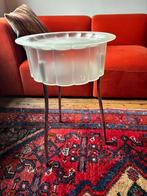 Vintage IKEA HATTEN bijzettafel, Kunststof, Gebruikt, Rond, 55 tot 75 cm