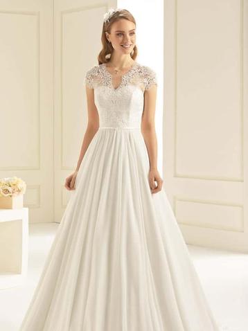 Trouwjurk Sample Sale Bianco Evento – Model Omnia beschikbaar voor biedingen