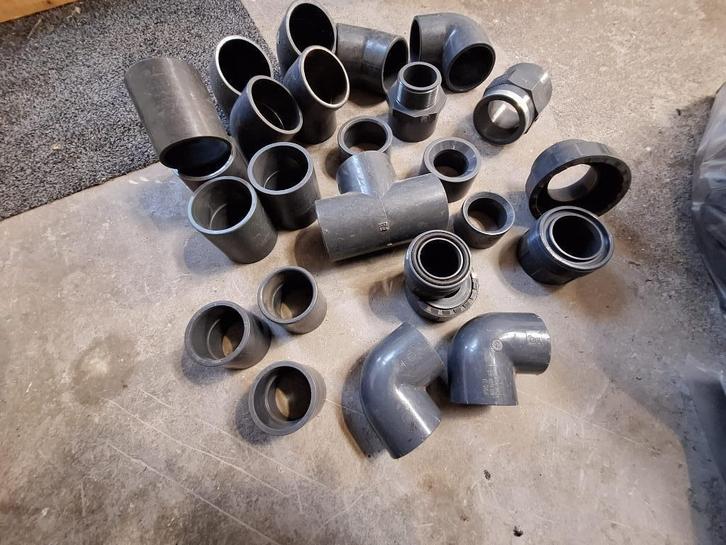 PVC koppelingen, Doe-het-zelf en Verbouw, Buizen en Afvoer, Zo goed als nieuw, Overige typen, Pvc, Minder dan 2 meter, 60 tot 80 mm