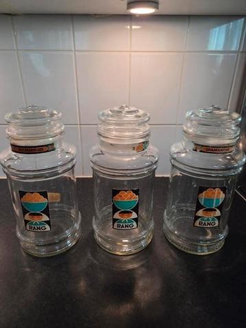 Rang snoeppotten  beschikbaar voor biedingen