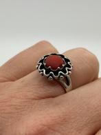 B981 Prachtige zilveren ring bloedkoraal maat 18, Ophalen of Verzenden, Zilver, Ring