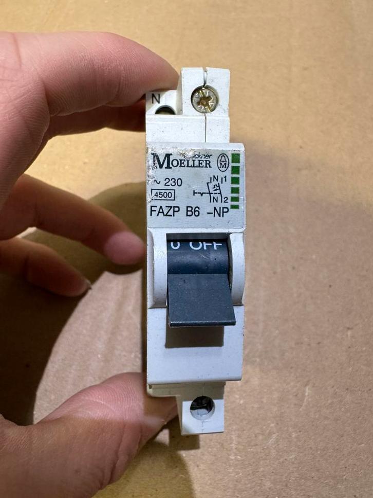 Moeller Installatieautomaat FAZP B6 -NP – 1P+N, 6A, 230V, Hobby en Vrije tijd, Elektronica-componenten, Gebruikt, Ophalen of Verzenden