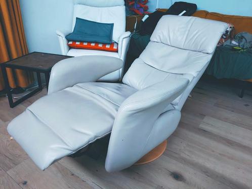 Ontspannen leren relax fauteuil met lig stand, Huis en Inrichting, Fauteuils, Zo goed als nieuw, Leer, 50 tot 75 cm, Ophalen