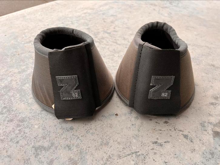 Neopreen springschoenen maat M, Dieren en Toebehoren, Paarden en Pony's | Beschermers, Zo goed als nieuw, Ophalen of Verzenden