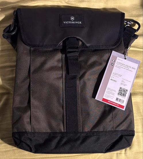Victorinox flap over digital bag schoudertas origineel, Sieraden, Tassen en Uiterlijk, Tassen | Schoudertassen, Nieuw, Overige merken