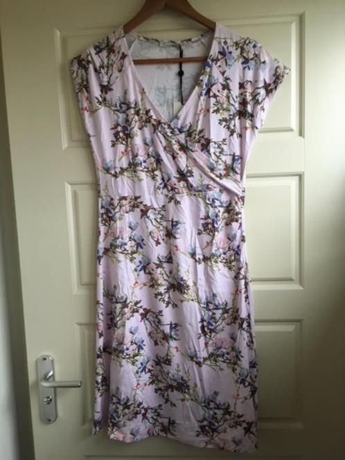 Nieuwe jurk van Cadadia roze gebloemd maat 38, Kleding | Dames, Jurken, Nieuw, Maat 38/40 (M), Roze, Boven de knie, Ophalen of Verzenden