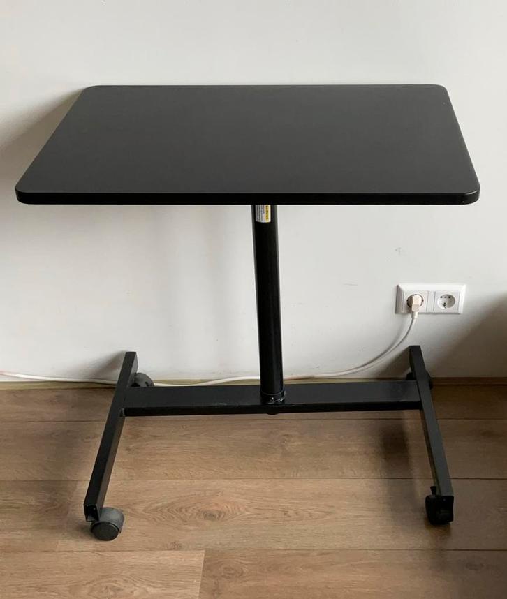 Zwarte laptoptafel thuiswerk verstelbaar bureau verrijdbaar, Computers en Software, Laptoptafels, Zo goed als nieuw, In hoogte verstelbaar