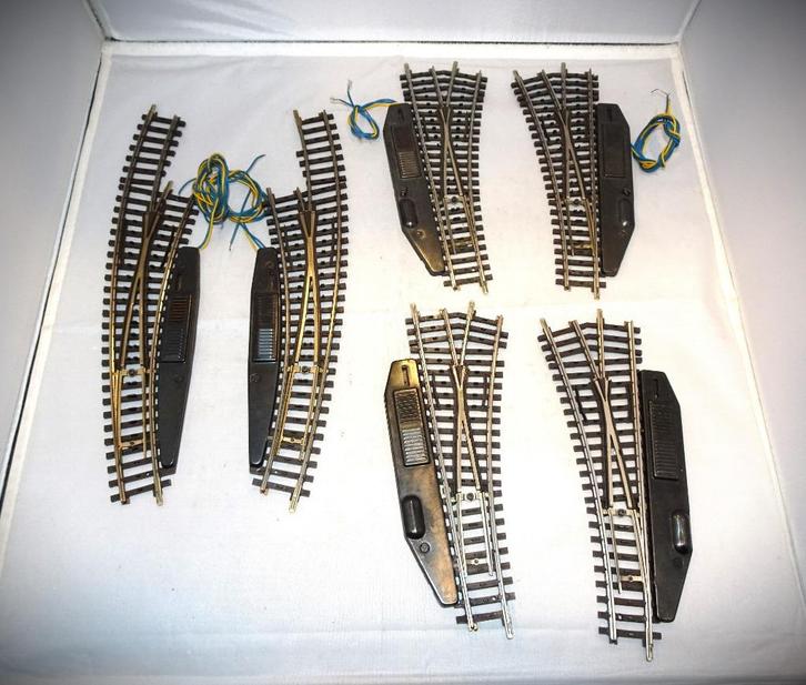 Marklin geb wissel/kruising K-rail 2267L+R-2269-2260-2265, Hobby en Vrije tijd, Modeltreinen | H0, Zo goed als nieuw, Rails, Wisselstroom