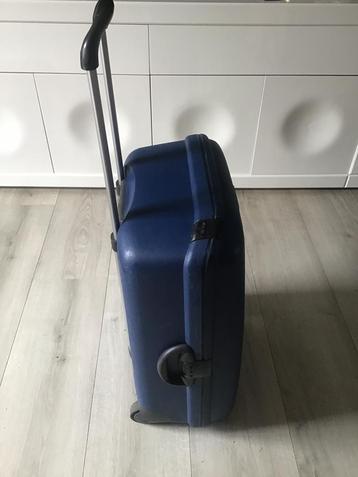 Blauwe Samsonite koffer met uitschuifbaar handvat/2 wielen beschikbaar voor biedingen