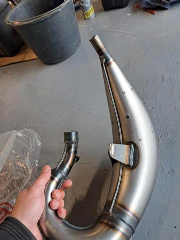 Te koop nieuwe uitlaat Aprilia RX50 Sx50 beschikbaar voor biedingen