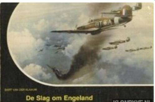 DE SLAG OM ENGELAND – Bart van der Klaauw 1979, Boeken, Oorlog en Militair, Gelezen, Luchtmacht, Tweede Wereldoorlog, Ophalen of Verzenden