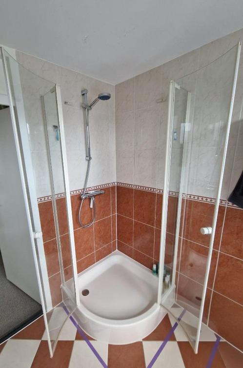 Douche (half rond), Doe-het-zelf en Verbouw, Sanitair, Gebruikt, Douche, Ophalen