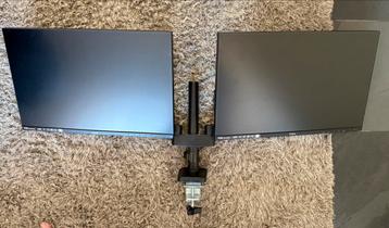 2x Beeldscherm iiyama ProLite 24″ monitor arm Neomounts beschikbaar voor biedingen