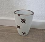 Vaas vintage retro ravelli driehoek wit bruin sterren ster, Ophalen of Verzenden, Zo goed als nieuw, Aardewerk of Porselein, Minder dan 50 cm