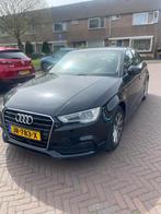 Audi A3 1.6 TDI 81KW Sedan S-tronic 2016 Zwart, Auto's, Audi, 4 cilinders, Zwart, Diesel, Sedan