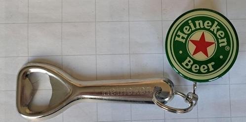Heineken Beer Flesopener Metaal aan trekketting - broekriem, Verzamelen, Biermerken, Gebruikt, Flesopener, Heineken, Ophalen of Verzenden