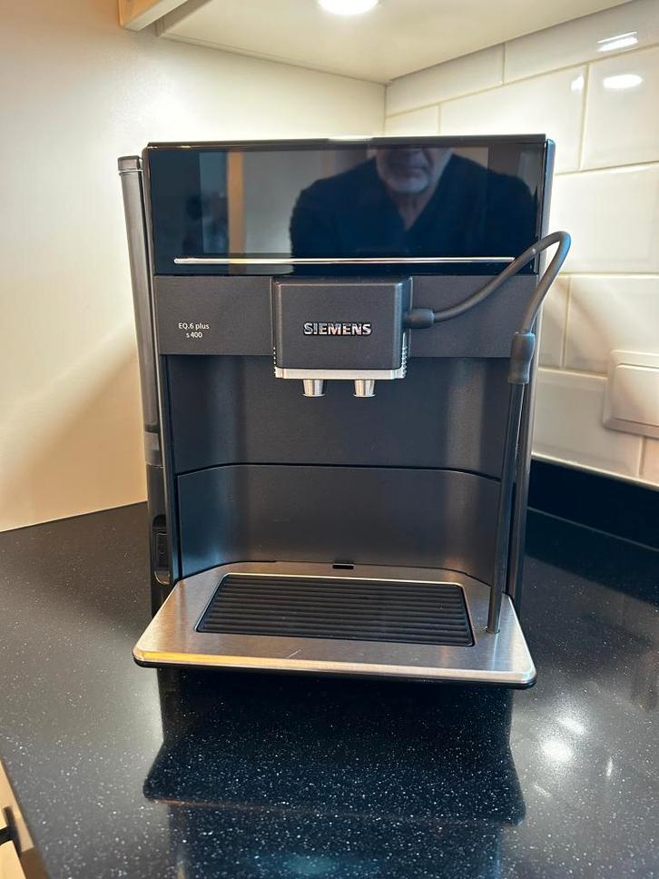 Siemens EQ6 Plus S400 – Refurbished | Zo goed als nieuw, Witgoed en Apparatuur, Koffiezetapparaten, Refurbished, Gemalen koffie