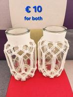 Twee glazen vazen met macramé, Ophalen, Gebruikt, Wit, Glas