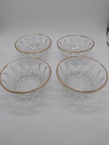 4 Vintage Dessertschalen met gouden rand beschikbaar voor biedingen
