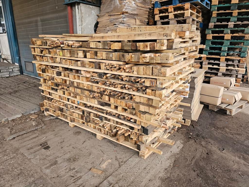Eikenhout, balken, mix haardhout, brandhout - ca. 3.5m3, 3 tot 6 m³, Ophalen, Eikenhout, Blokken