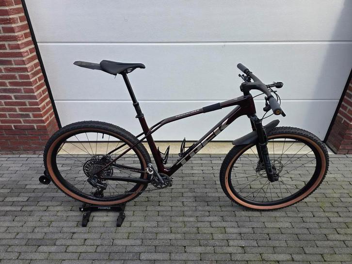 Trek Procaliber 9.7 Gen 3 XL Sram AXS 12spd (smoked red), Fietsen en Brommers, Fietsen | Mountainbikes en ATB, Zo goed als nieuw