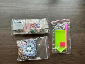 Daimond painting sleutelhangers hart beschikbaar voor biedingen