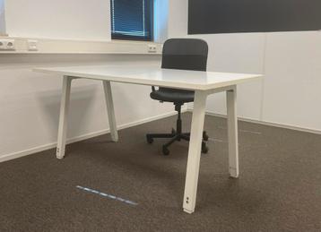 Bureau 180 x 80 in hoogte verstelbaar