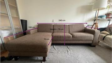 Super Comfortable Couch Looking for a New Home beschikbaar voor biedingen