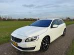 Volvo - 2018 - V60 - 2.0 T3 Polar+ Dyn. - RN-214-B, Auto's, Volvo, Gebruikt, Euro 6, 4 cilinders, 1969 cc