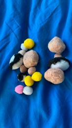 Pompoms, Ophalen of Verzenden, Zo goed als nieuw