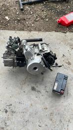 Mooie pitbike blok met uitlaat automaat 110 cc, Fietsen en Brommers, Minibikes, Midibikes en Pitbikes, Ophalen, Zo goed als nieuw