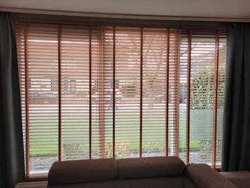 Luxaflex 50mm houtkleur beschikbaar voor biedingen